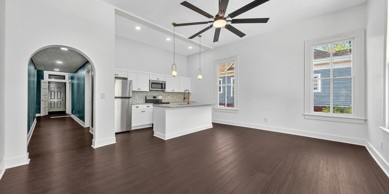 Columbus Apartment: 2807 Beacon Ave
