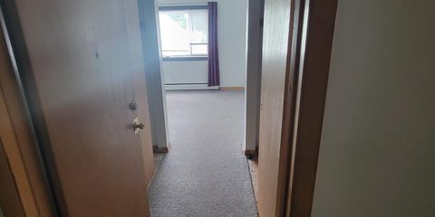 Entry to unit.jpg