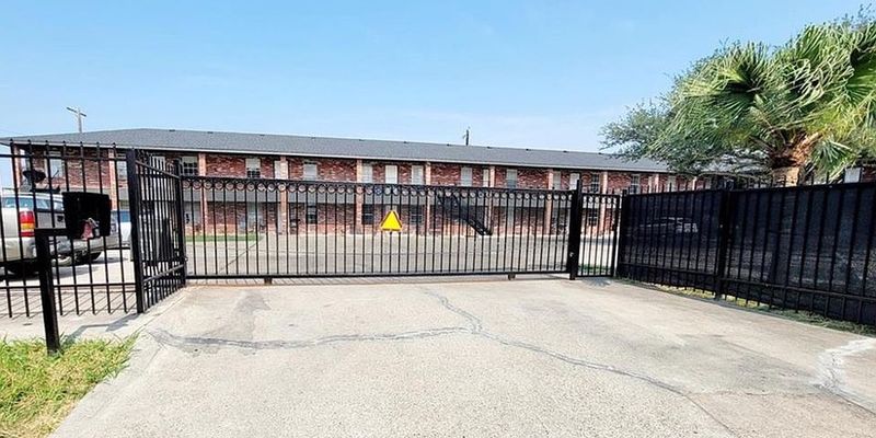 Edinburg Apartment: 402 Gastel Cir