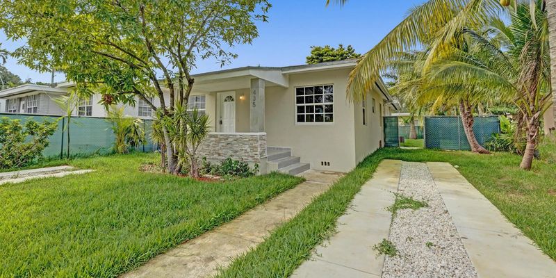 Miami House: 453 NW 82nd Terrace