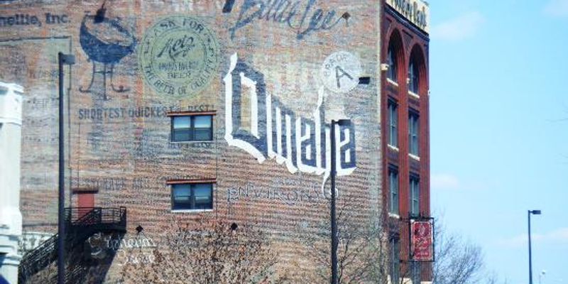 Omaha Apartment: 4680 Polk St