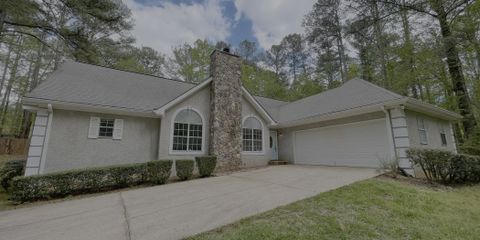 02 Front of Home.JPG
