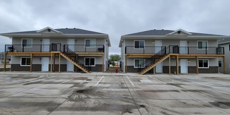 Brookings Apartment: Ace Ave