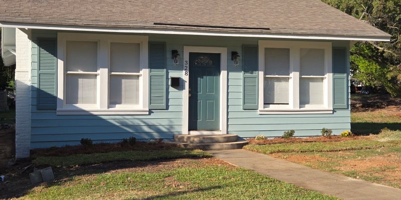 Shreveport House: 328 Robinson Pl