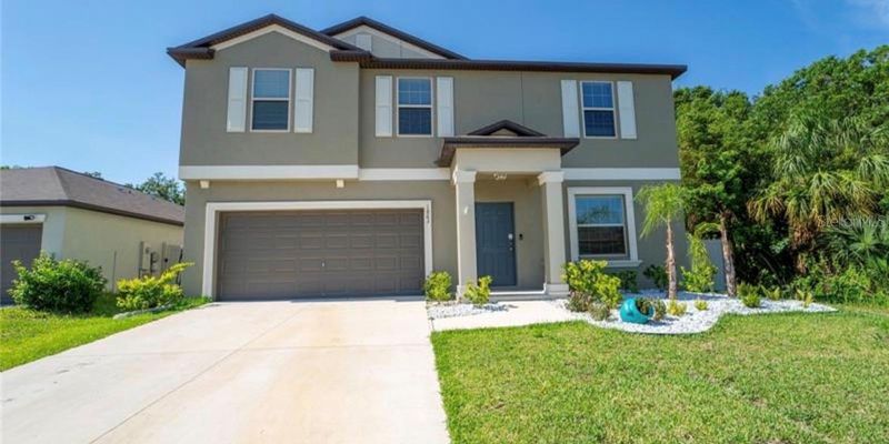 Ruskin House: 1863 Moon Cactus Ct
