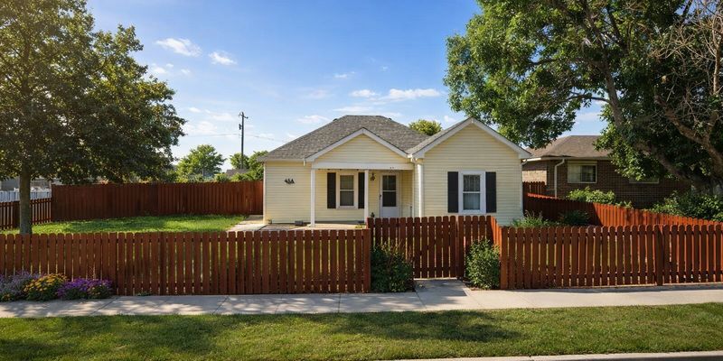 Frederick House: 146 6th St