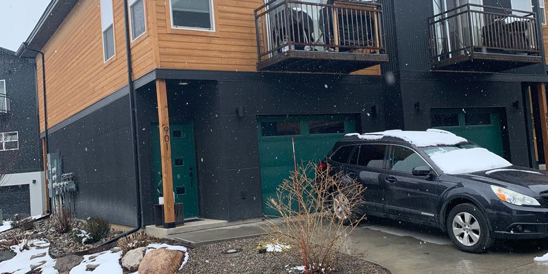 Durango House: 220 Metz Lane #901