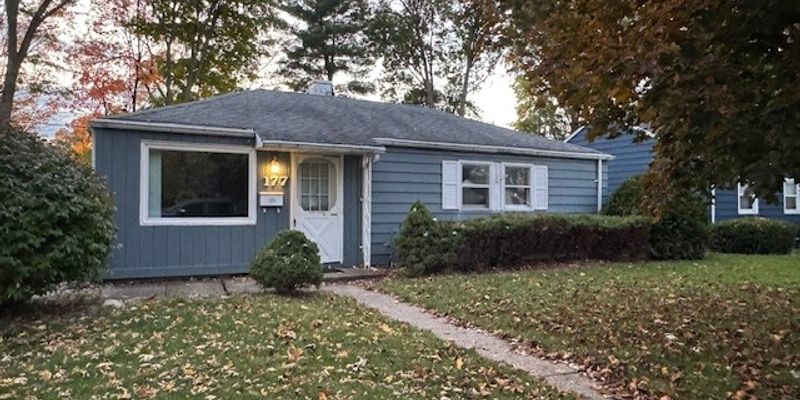 Elkhart House: 177 Joyce Ct