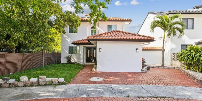 Miami House: 15130 SW 58th St