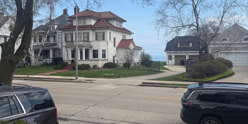 Racine Apartment: 1722 Wisconsin Ave