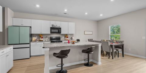 24-web-or-mls-Array_1518ValleyBrookDrSW-24.jpg