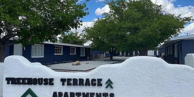 Las Cruces Apartment: 2125 Garrison Rd