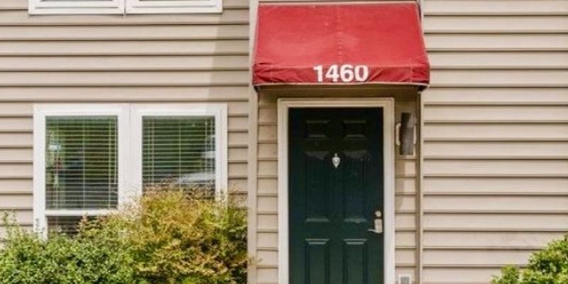 Harrisonburg House: 1460 Devon Ln