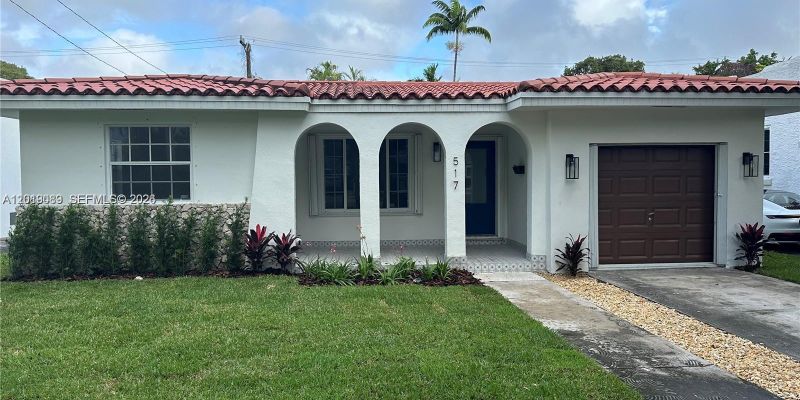 Coral Gables House: 517 Navarre #517