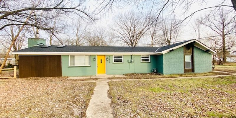 Cincinnati House: 11990 6th Ave