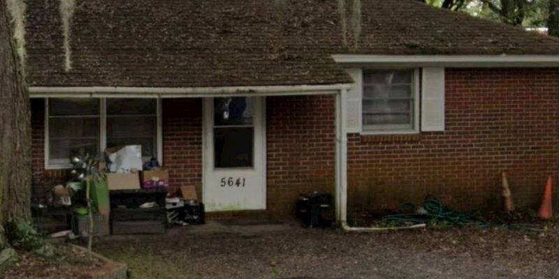 North Charleston Apartment: 5641 Nelson St