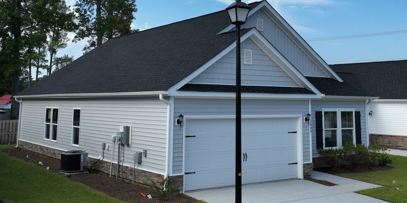 Conway House: 1048 Moen Lp