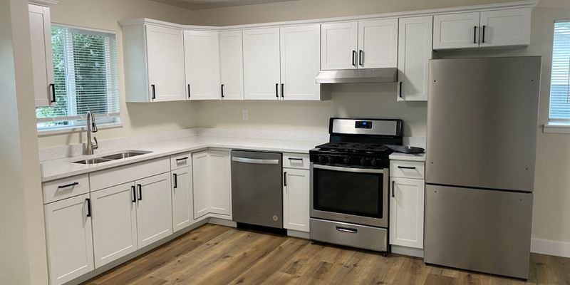 West Bountiful Apartment: 764 W 220 N