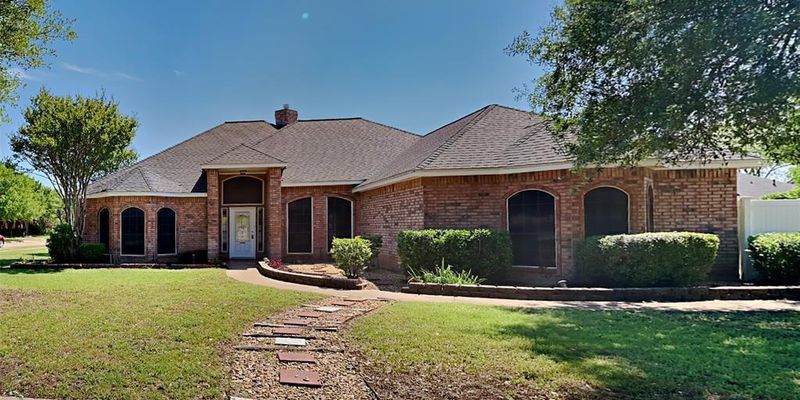 Waxahachie House: 3016 Coventry Ln