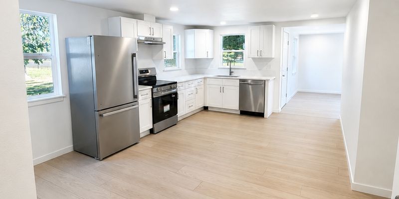 Salem Apartment: 4305 Claxter Court Northeast
