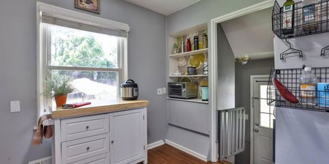 kitchen4stairs.jpg