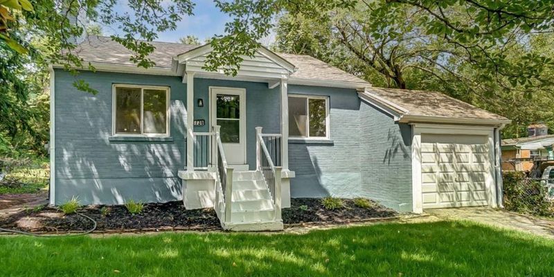 Silverton House: 3736 Odin Ave