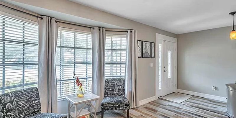 Clearwater House: 2152 Greenbriar Blvd