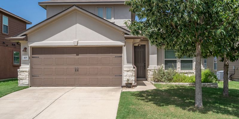 Liberty Hill House: 425 Drystone Trail