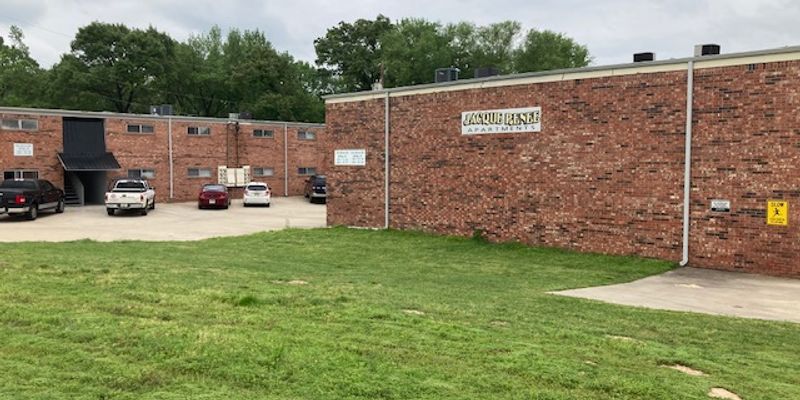 Mount Pleasant Apartment: 2241 W Burton Rd