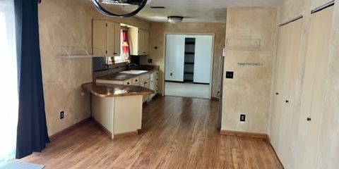 Kitchen 1.jpg
