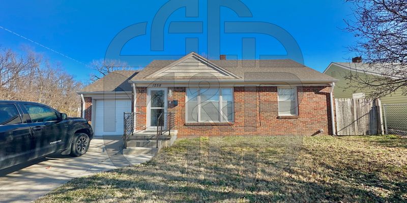 Wichita House: 1258 N Crestway St