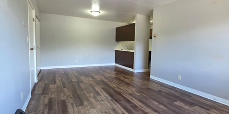 Wahpeton Apartment: 1624 8th St N