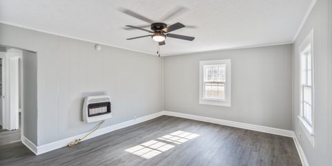 611 E Main Street-2.jpg