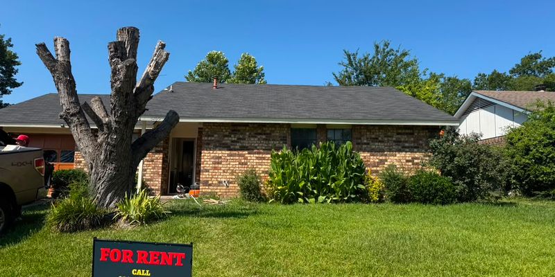 Sachse House: 5109 Brookview Dr