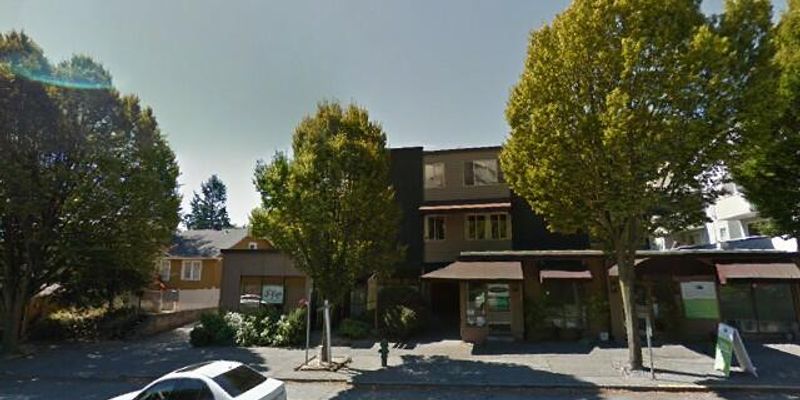 Seattle Apartment: 9029 35th Avenue Southwest