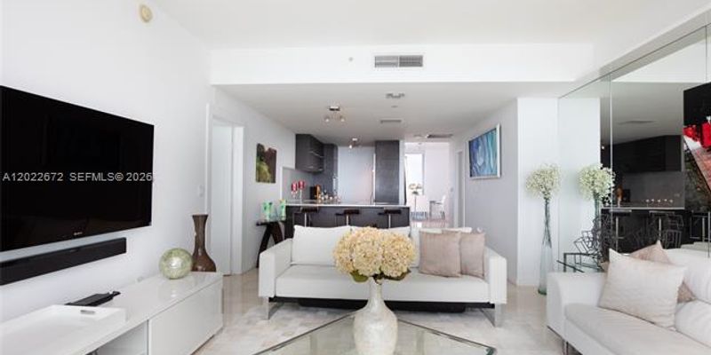 Miami Condo: 900 Biscayne Blvd