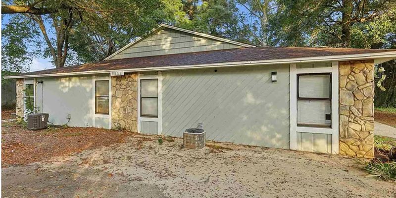 Pensacola Apartment: 6832 Tiki Ln