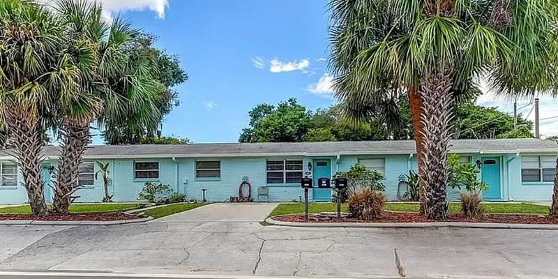 New Port Richey House: 6007 Van Buren St