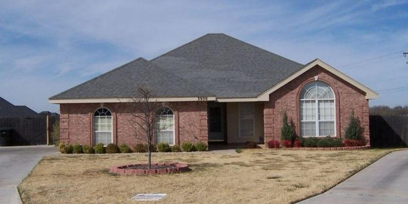 Abilene House: 3950 Ridgway Rd