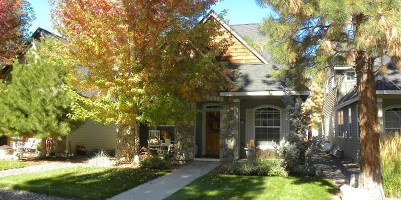 Sisters House: 926 E Timber Pine Dr