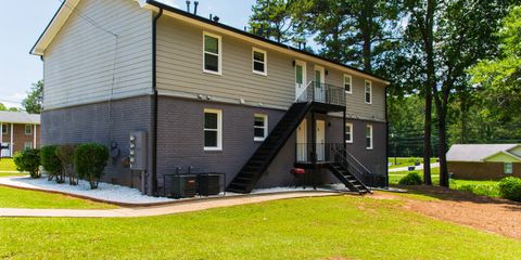 109 Appleton Blvd_AptAReno_ViZionZatBoydNetPhotography-5.jpg