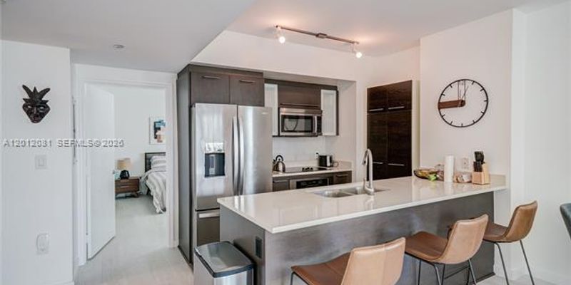 Miami Condo: 500 Brickell Ave