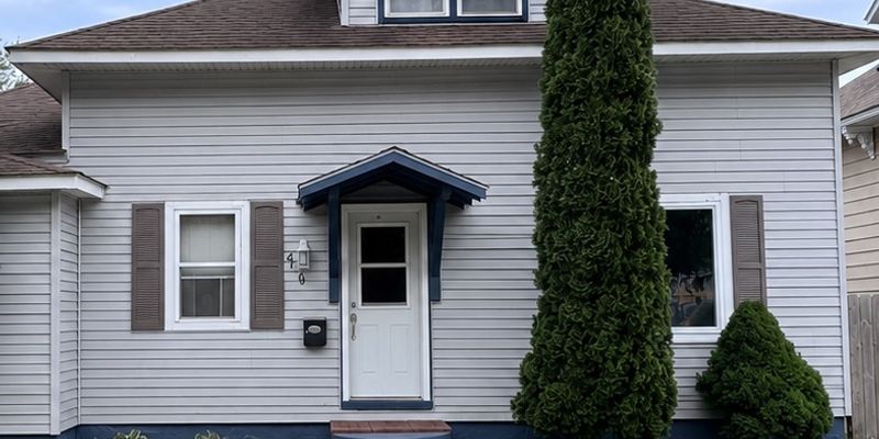 Fairbank House: 406 Main St E