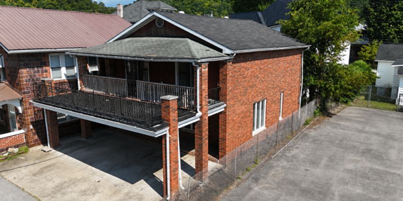 Pikeville House: 130 Wolford St