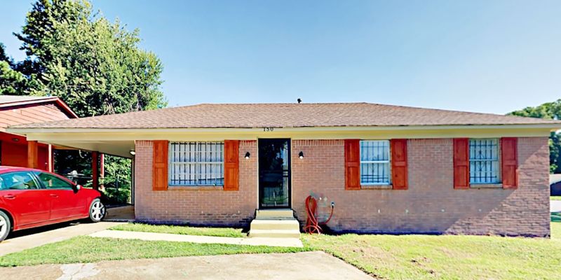 Memphis House: 150 Maxwell Drive