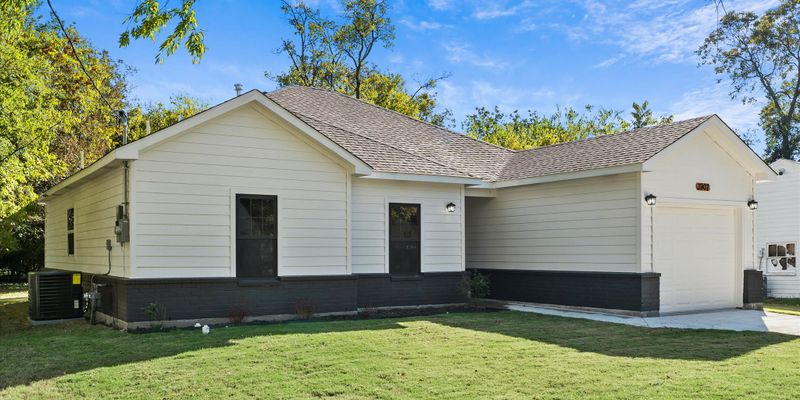 Greenville House: 3907 Simonds St