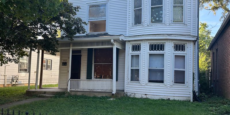Lafayette House: 1113 North St