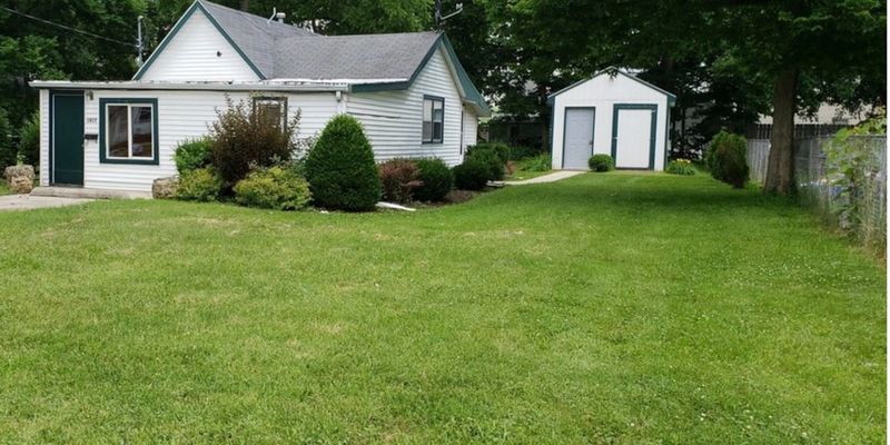 Beloit House: 1817 Wisconsin Ave