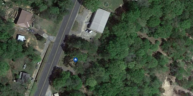 Ozark House: 2431 E Andrews Ave