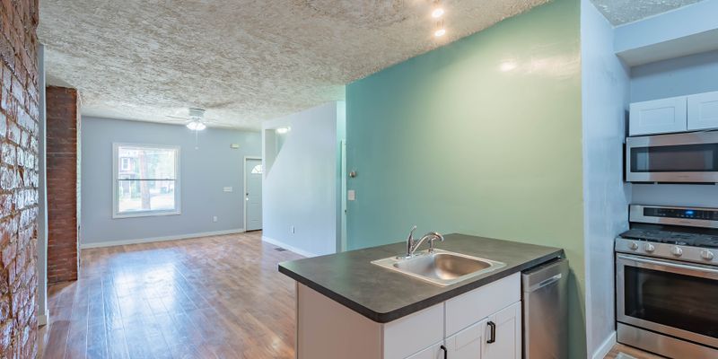 Pittsburgh House: 426 Borland St